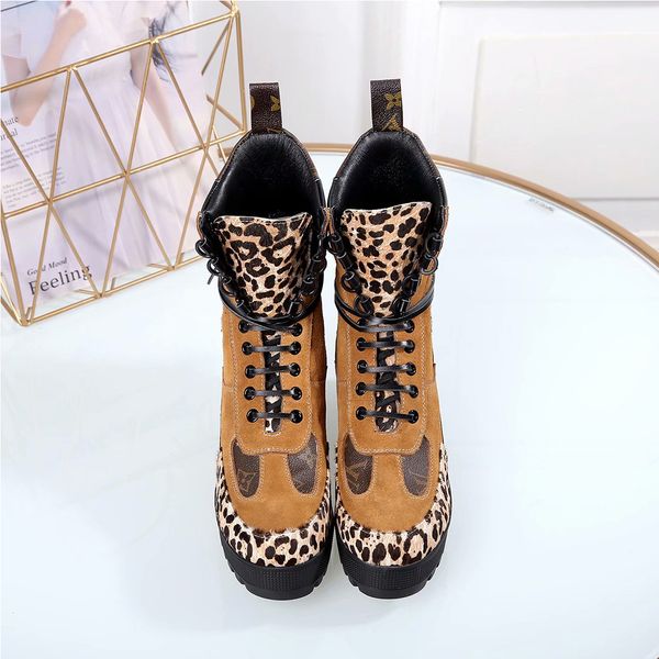 

vintageartin boots female britishwind new wild boots thick with handsome motorcycle boots women's thick-soled boot women winter