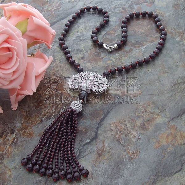 

fashion-women's 25" round garnet necklace cz pendant, Silver