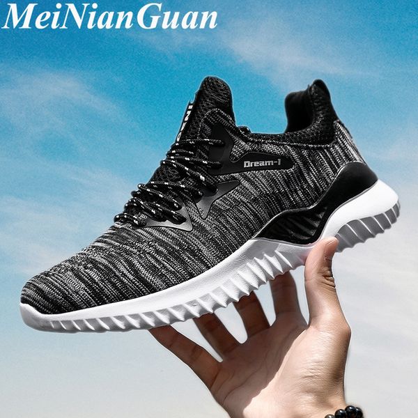 

lightweight sneakers men plus size sport shoes man running mesh breathable shoes men's sports round toe male krasovki b2
