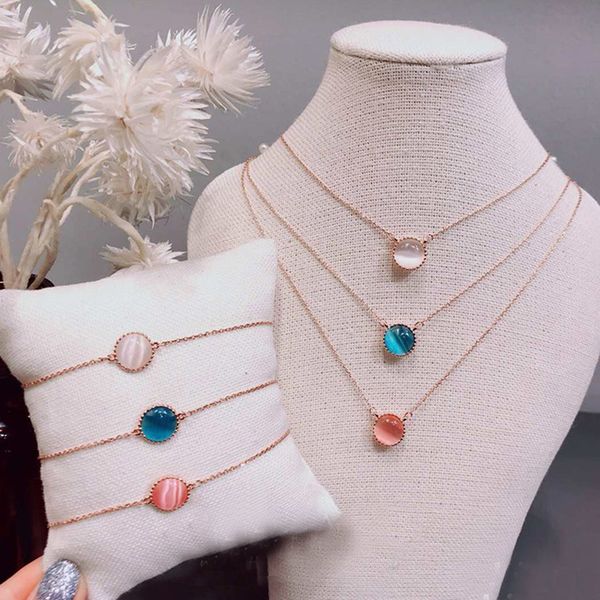 

Colares com Pingente robbinlin