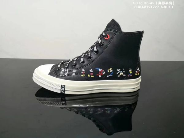 

wholesale brand boots, luxury shoes,brand trainers,sneakers both for men and women,made by original lamb skin, Black