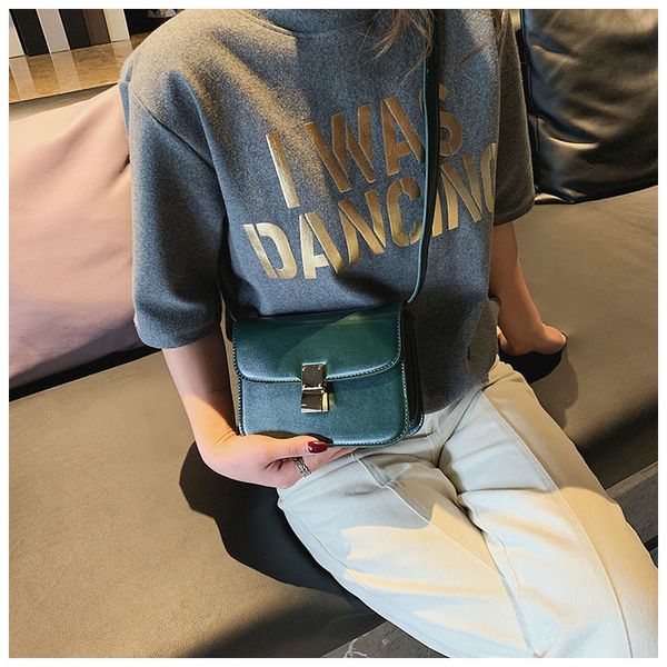 

2020 new women's bag retro bean curd bag small square single shoulder slant satchel