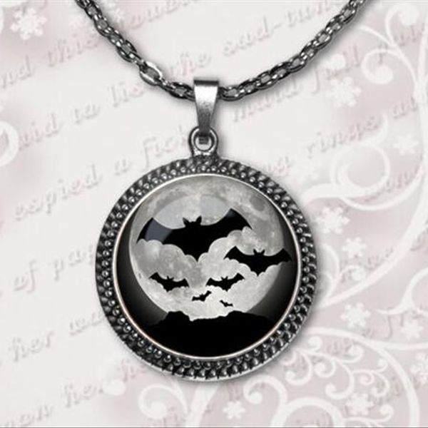 

halloween bat necklace full moon pendant halloween trick or treat jewelry glass dome pendant necklace a-041-2 hz1, Silver