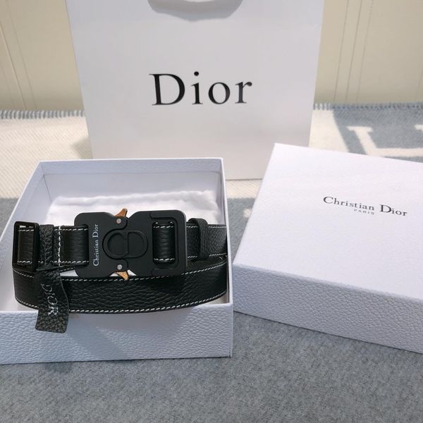 

With the box 2019 new de igner fa hion cla ic luxury ladie belt whole ale hipping