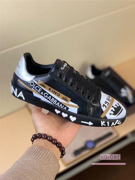 

Dolce gabbana king 1984 lip on portofino men neaker in printed nappa leather dg white ace hoe for men hoe ize 38 44