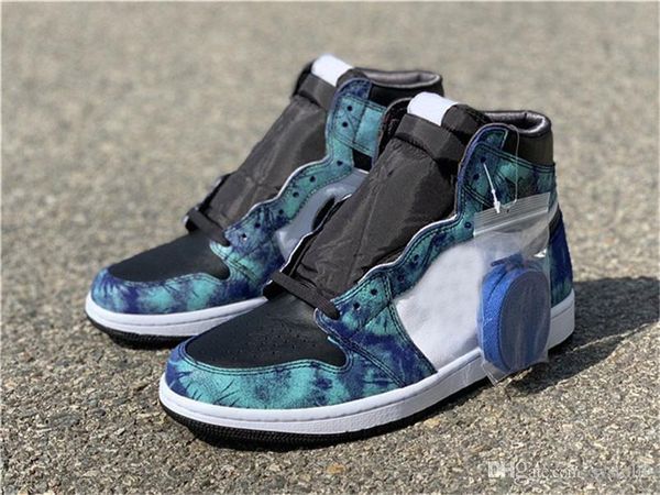 

2020 released authentic 1 high og wmns tie dye 1s white black aurora green mens womens basketball shoes outdoor sneakers cd0461-100