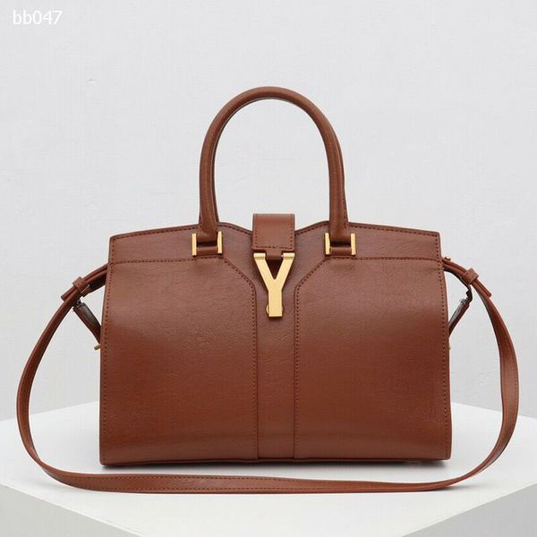 

luxury british wind multi-compartment large capacity portable big bag women 2020 new first layer cowhide bag shoulder messenger bag