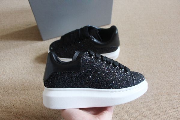 

2019 luxury designer men women sneakers ladies girls leather flange wrap casual shoes classic balck white men women shoes with box, Black