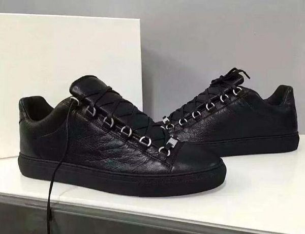 

новое дизайнерское имя бренд man повседневная обувь на плоской подошве kanye west fashion морщинистая кожа на шнуровке низкие кроссовки runa, Black