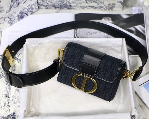 

new women's one-shoulder bag high-end custom quality diagonal cross bag fashion trend leisure style gold metal accessories with detacha