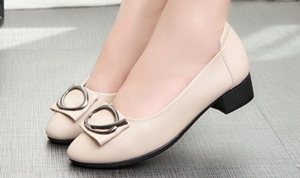 

2019 women's shoes in spring and autumn with new style middle heel coarse heel pointed end @2322, Black