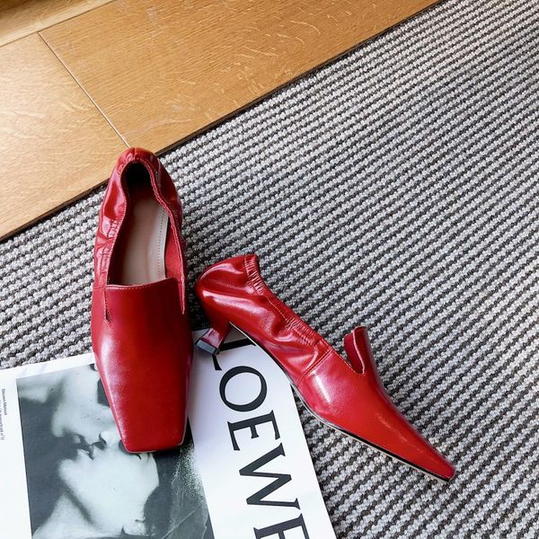 

high-end handmade women's shoes pull wrinkle retro low heel square head shoes women's 2020 spring genuine leather elegant low-cu, Black
