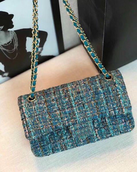 

New winter fa hion of woman bag genuine leather and weaving with chain lady flap cro body dre bag party with box du t woman bag