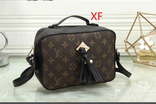 

New ladies old flower color matching crossbody bag classic tassel camera bag free shipping
