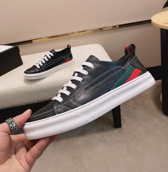 

black white style genuine leather flats shoes designer sneakers men classic casual shoes tiger bee flower embroidered sneakers size 38-44