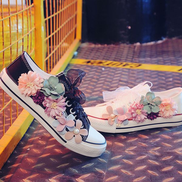

youth trend autumn 2019 new handmade flowers fashion casual canvas shoes white flat-heeled baitie small white shoes, Black
