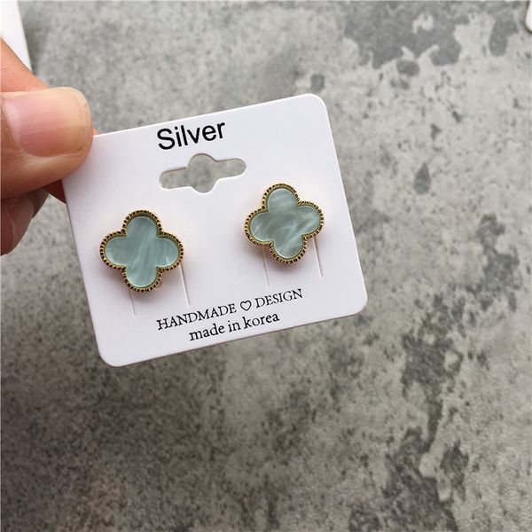 

earring with four leaf clover, oil drip korea style noble delicate and beautiful for wedding, engagement, and high quality, Golden;silver