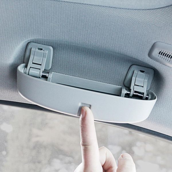 

auto glasses case solid convenient to use glasses holder storage box for 5 series 6 series for gt530li3 x3x5