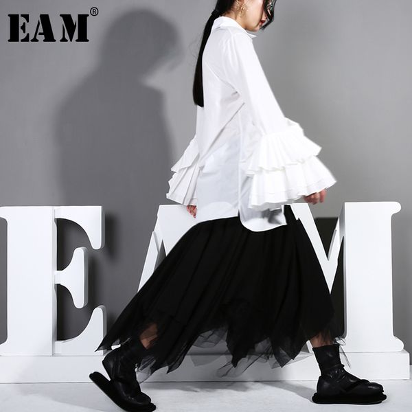 

eam] 2019 new spring summer lapel long sleeve white cuff pleated split joint loose shirt women blouse fashion tide t162