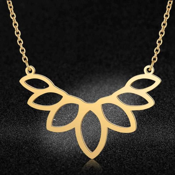 

100% stainless steel lotus flower fashion necklace for women unique design pendant necklaces female trendy jewelry wholesale, Silver