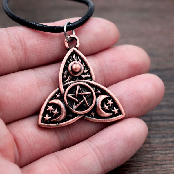 

sanlan 1pcs bronze color triple moon goddess triquetra necklace, Silver
