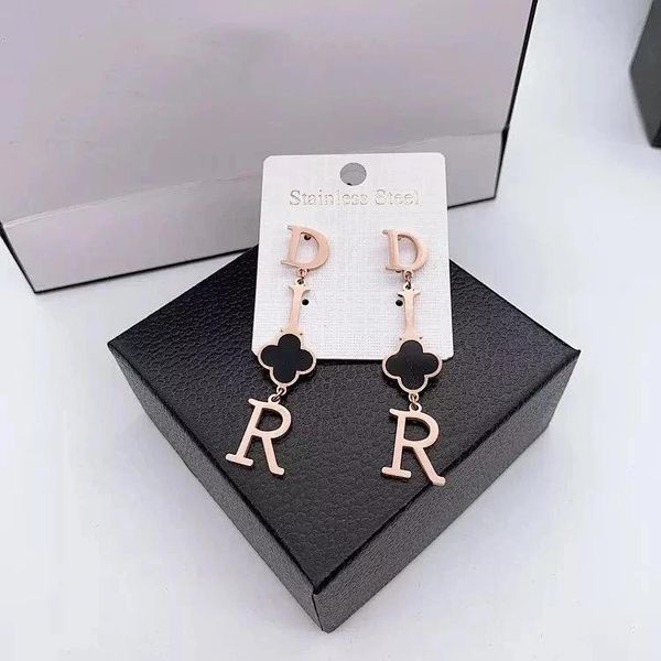 

dhl gold plated love ear studs earrings letter fashion earrings for women girl wholesale, White