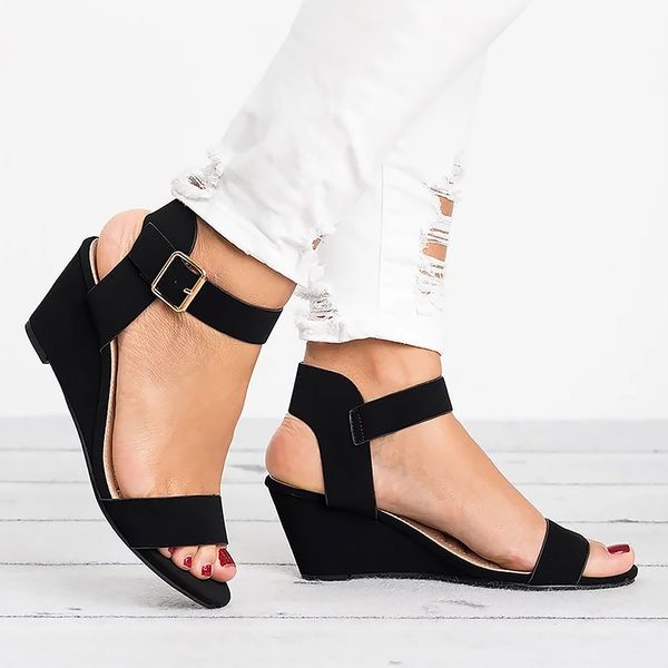 

2020 новый женщины лето open toe ретро женщина сандалии pu кожа клин женская обувь пряжки толстые сандалии на открытом воздухе y200702, Black