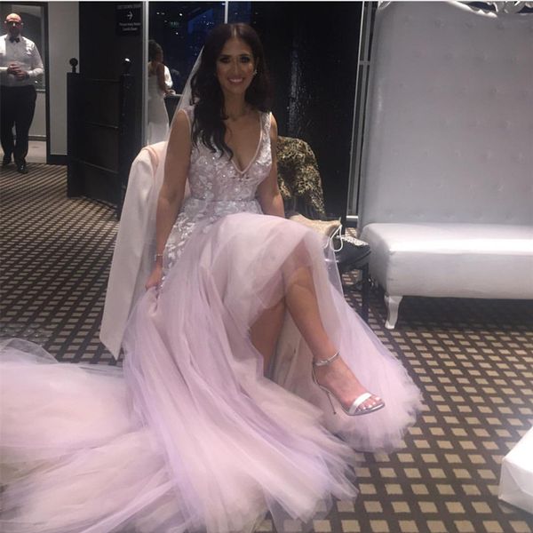 Oldukça Tozlu Pembe 3D Çiçek Dantel Tutu Gelinlik 2020 dantel aplike derin V yaka A-line Tül Vestido De Novia Gelin Gowns boncuklu