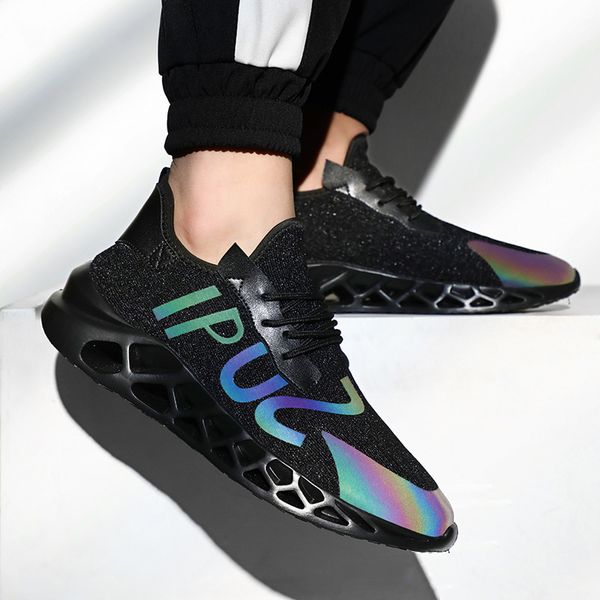 

new stylish man shine running shoes ins fashion noctilucent men sneakers breathable male sports walking boys, Black