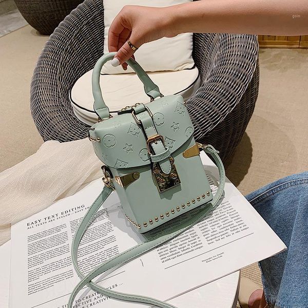 

flower embossing pu bucket new shoulder bag messenger handbag1 fashion ladies 2020 desinger female small bag uudtj, Red;black