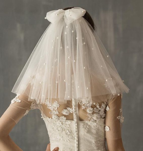 2019 White Wedding Bridal Veils With Comb Short Shoulder Length