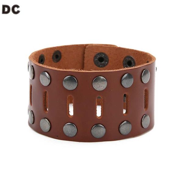 

dc inlaid rivet leather punk wide bracelets for men fashion personality charming adjustable men bracelets wrist trinkets bangles, Golden;silver