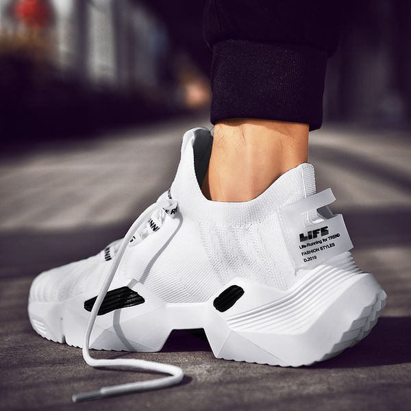 

2019 stylish four seasons running shoes for men white sneakers lace-up lightweight breathable walking shoes