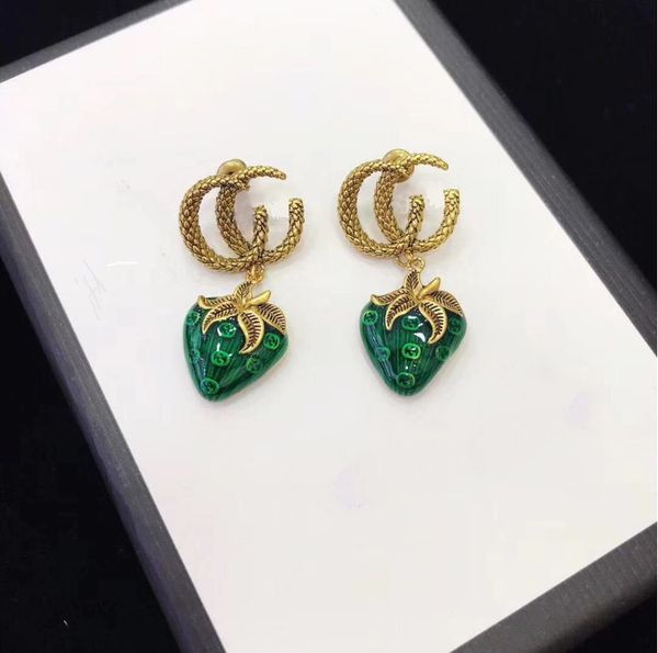 

2020 classic letter earrings strawberry element fashion simple and elegant lady luxury and elegant gifts, Silver
