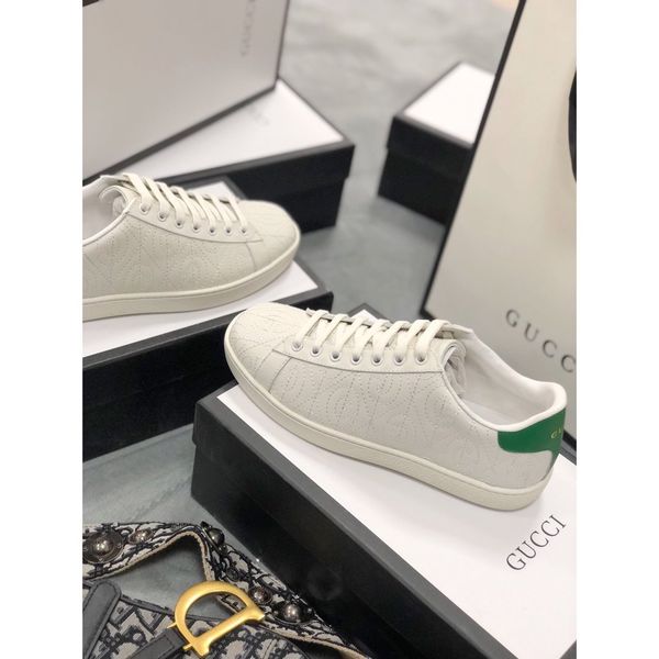 

2020 new sd couple sports casual shoes luxury design daily casual sneakers