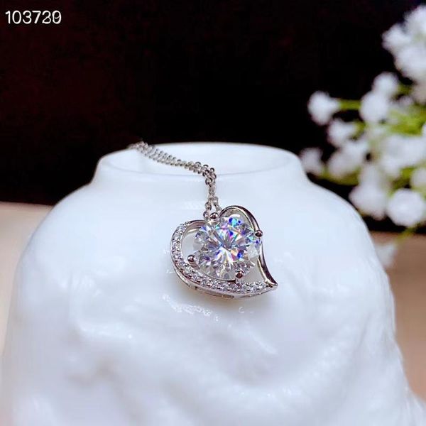

heart style love style crackling moissanite pendant of necklace silver fine jewelry shiny better than diamond girl gift