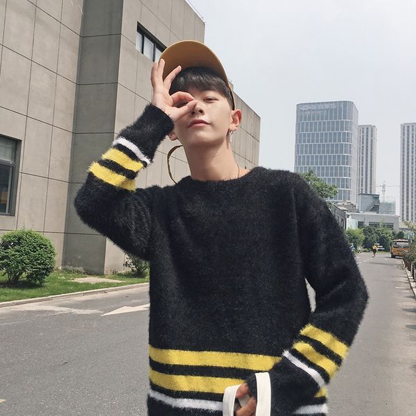 

851 autumn and winter the wind in hong kong new round neck sleeve head sweater will code easy leisure time that 's control 96, White;black