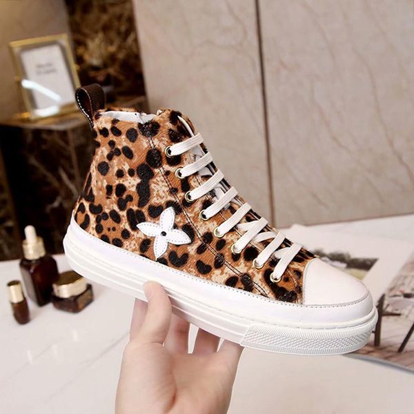 

2019 genuine new autumn handsome leopard high canvas shoes women's wild lightweight jogging shoes casual outdoor simple flat platforms, Black