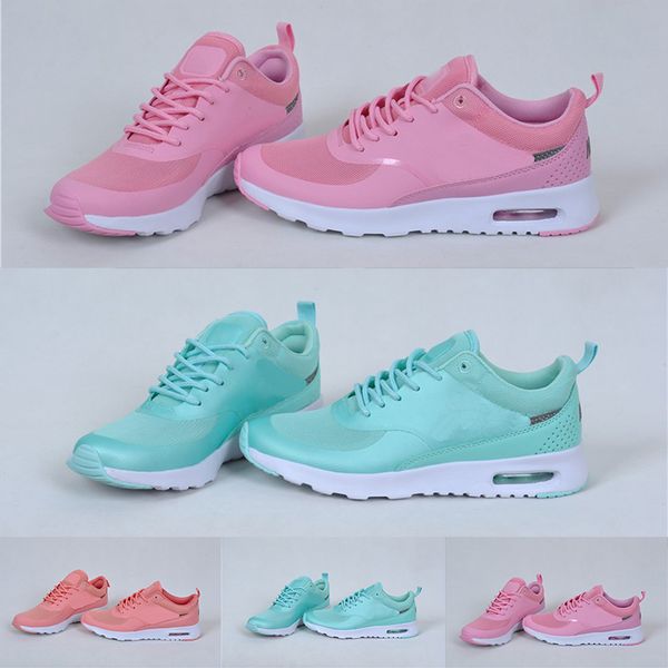 

2019 Fashion Red Pink Green Zoom Fly Womens Running Shoes Luxury Classic Black Ladies Girls Designer Trainers hommes jogging Sneakers