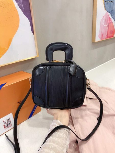 

messenger vintage new female 2020 small bread fashionable bags inclined shoulder bag genuine leather handbag purses the designer handbags