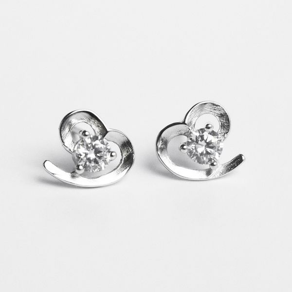 

s925 sterling silver heart zircon stud earring temperament simple female hypoallergenic earrings jewelry, Golden;silver