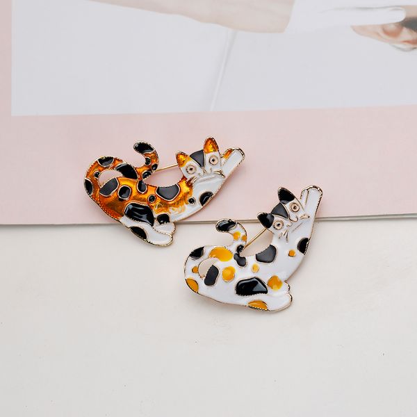 

cindy xiang cute enamel cat brooch carton animal kitty brooches fashion pin 2 colors available new design jewelry kids good gift, Gray