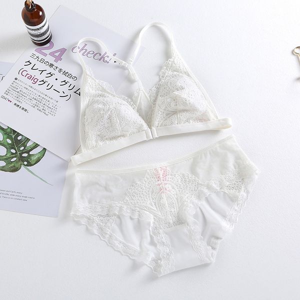 

new style triangle cup non-steel ring thin crochet anterior cingulate lace bra y beauty back bra set 1618, Red;black