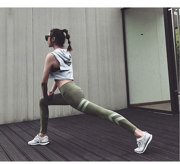 

new woman peach hip fitness pants stretch pants quick-drying tight running girl sweatpants leggings high waist was thin yoga pants capris, Black;white