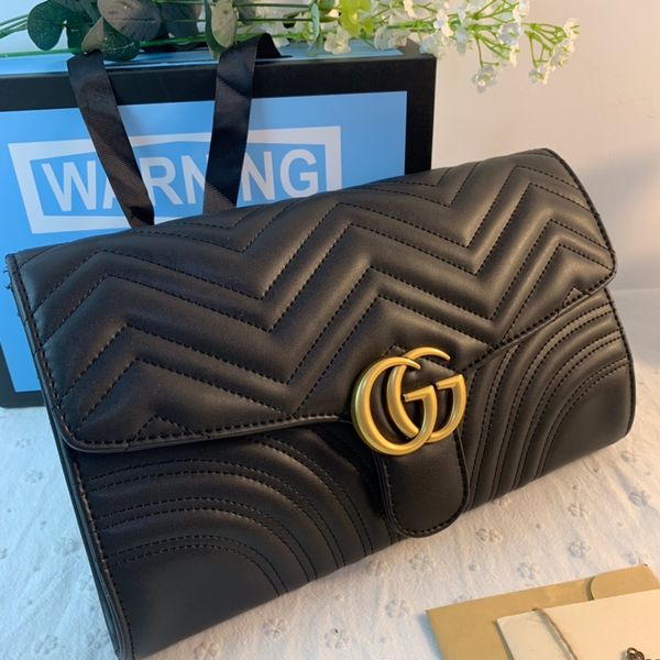 

Ultra oft oft large flip clutch