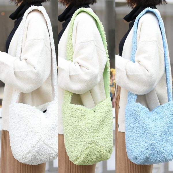 

uhta6 japanese and shoulder bucket korean simple plush shoulder leisure student sweet cute bucket bag all-match lamb hair solid color messen
