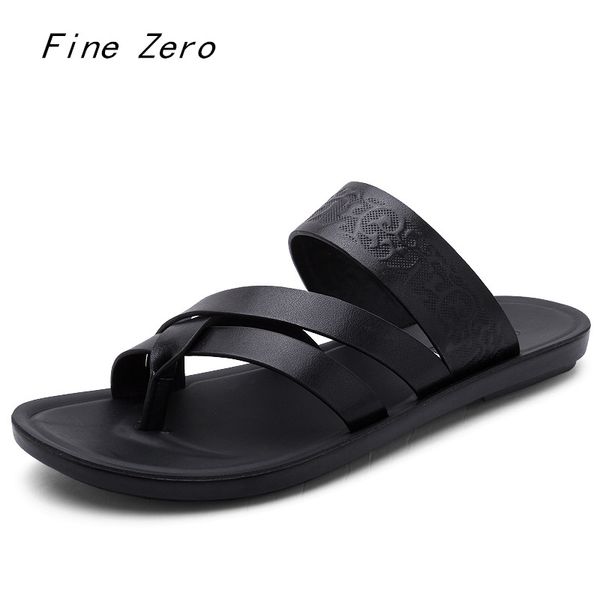 

2019 summer new beach men's sandals lightweight leather slippers men's black flat sandals outdoor comfortable soft