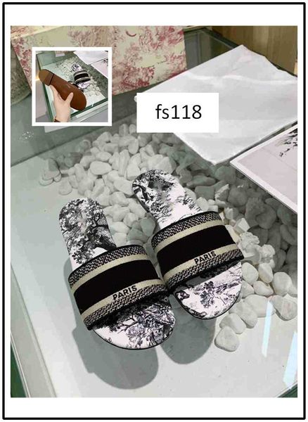 

fashion new women slippers brand sandals flat designer shoes slide dazzle flowers embroidery sandal floral striped beach flip flops 3, Black