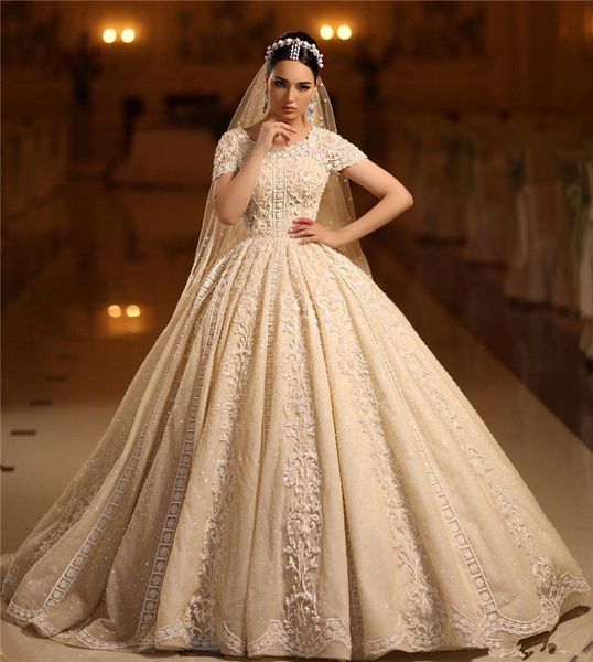 

2020 luxury beaded ball gown wedding dresses vintage champagne short sleeves india saudi arabic dubai plus size bridal gown, White