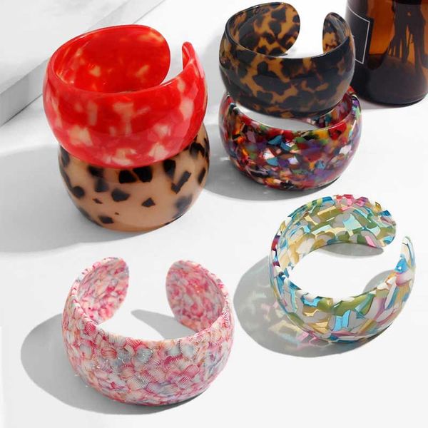 

just feel resin acrylic leopard print bangle bracelets for women girl 2019 trendy new multicolor open boho jewelry, Black